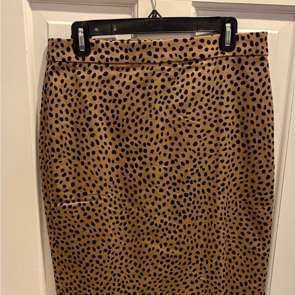 High-Waist Tan Leopard Print Pencil Skirt
